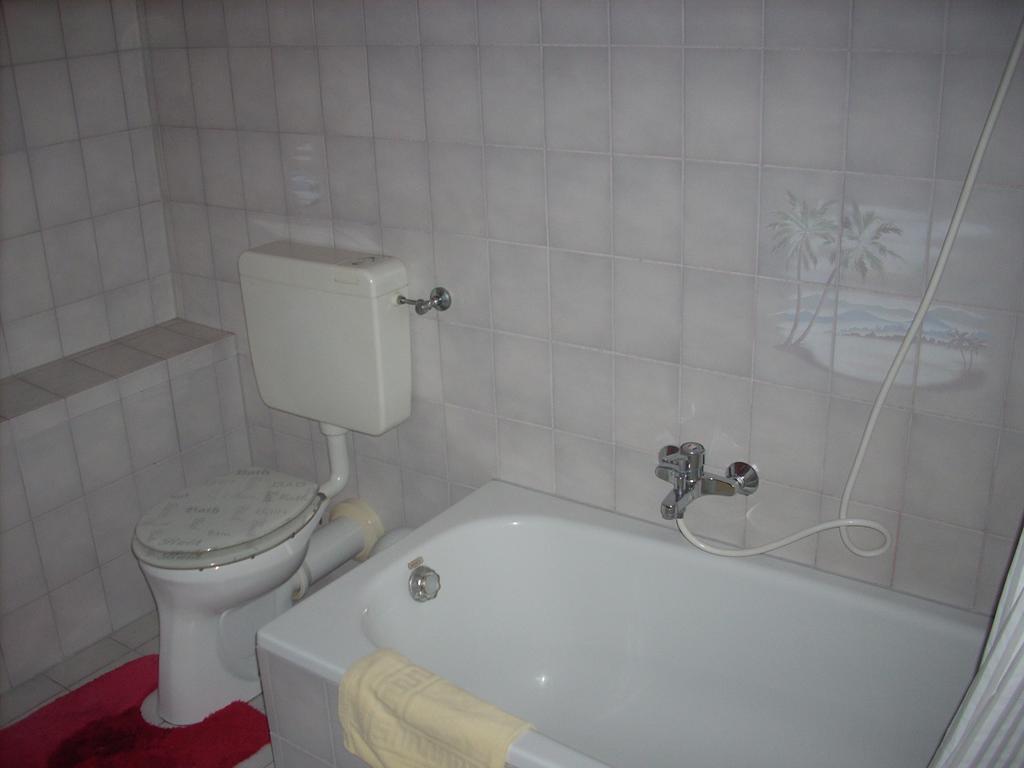 Ferienwohnung Lahntal/Taunus Huttenberg Luaran gambar