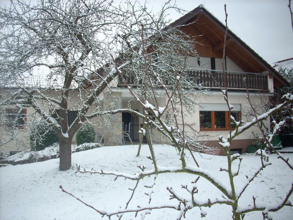 Ferienwohnung Lahntal/Taunus Huttenberg Luaran gambar